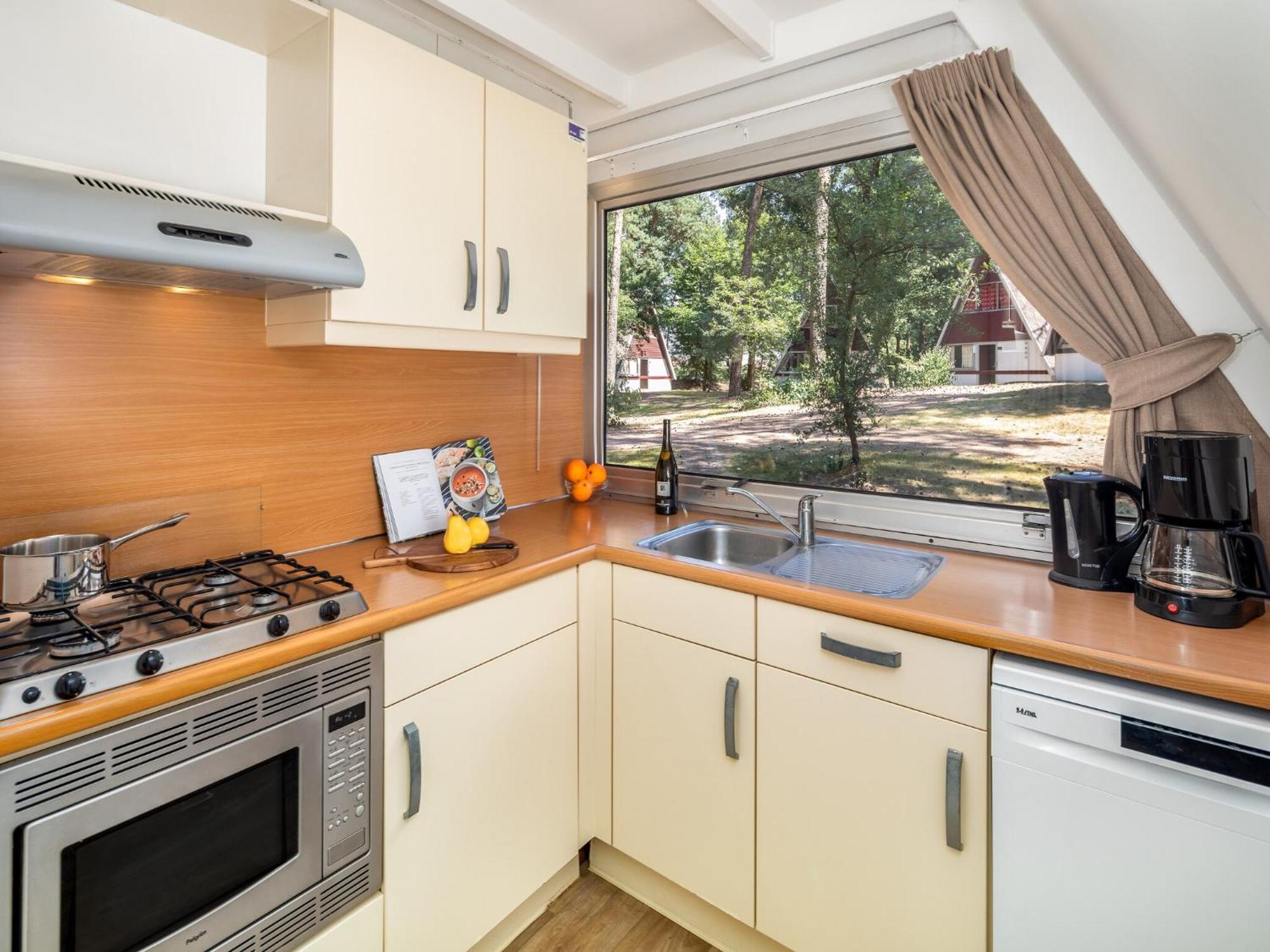 Restyled Bungalow With Dishwasher, In Natural Surroundings Миерло Екстериор снимка