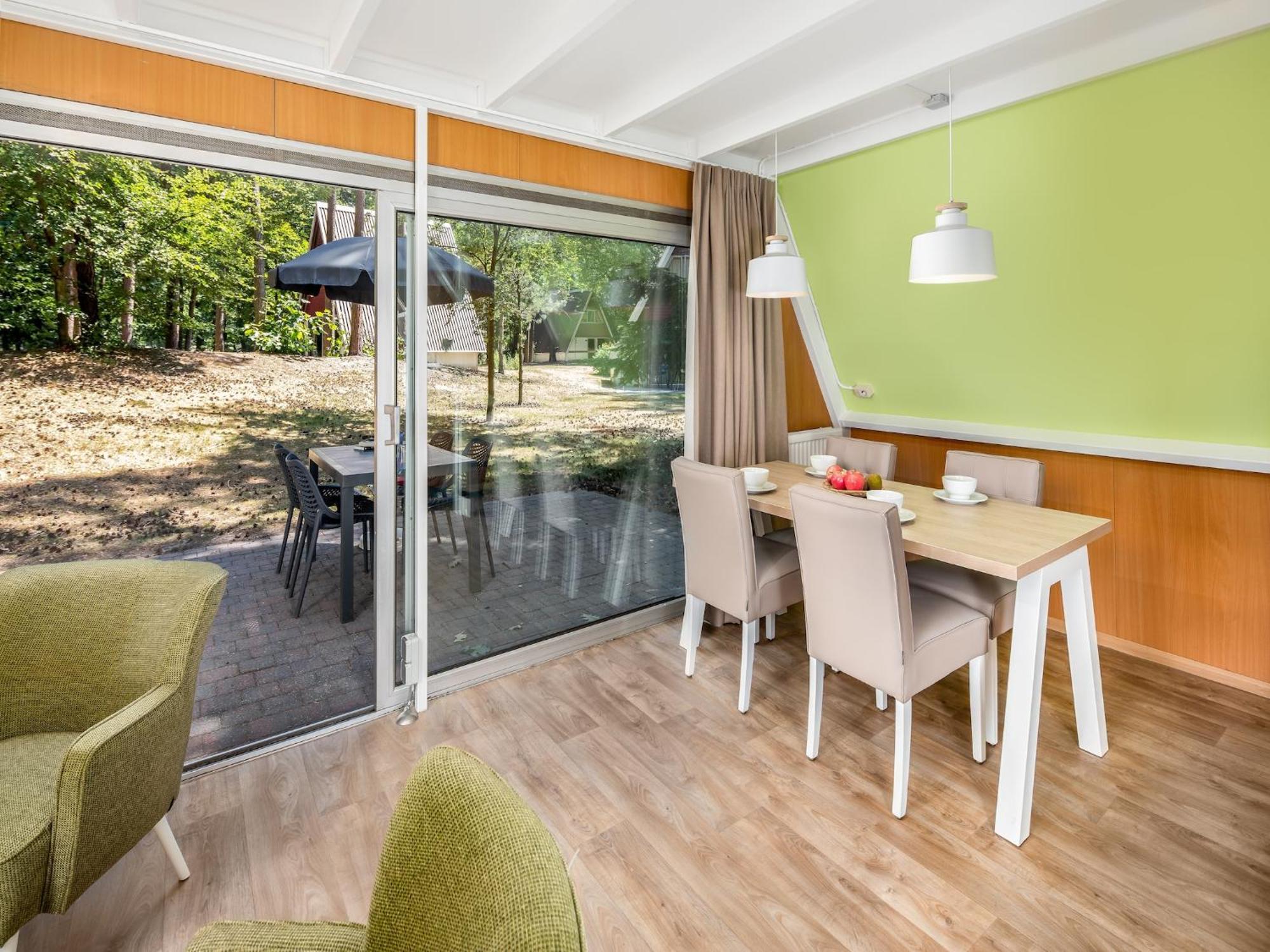 Restyled Bungalow With Dishwasher, In Natural Surroundings Миерло Екстериор снимка