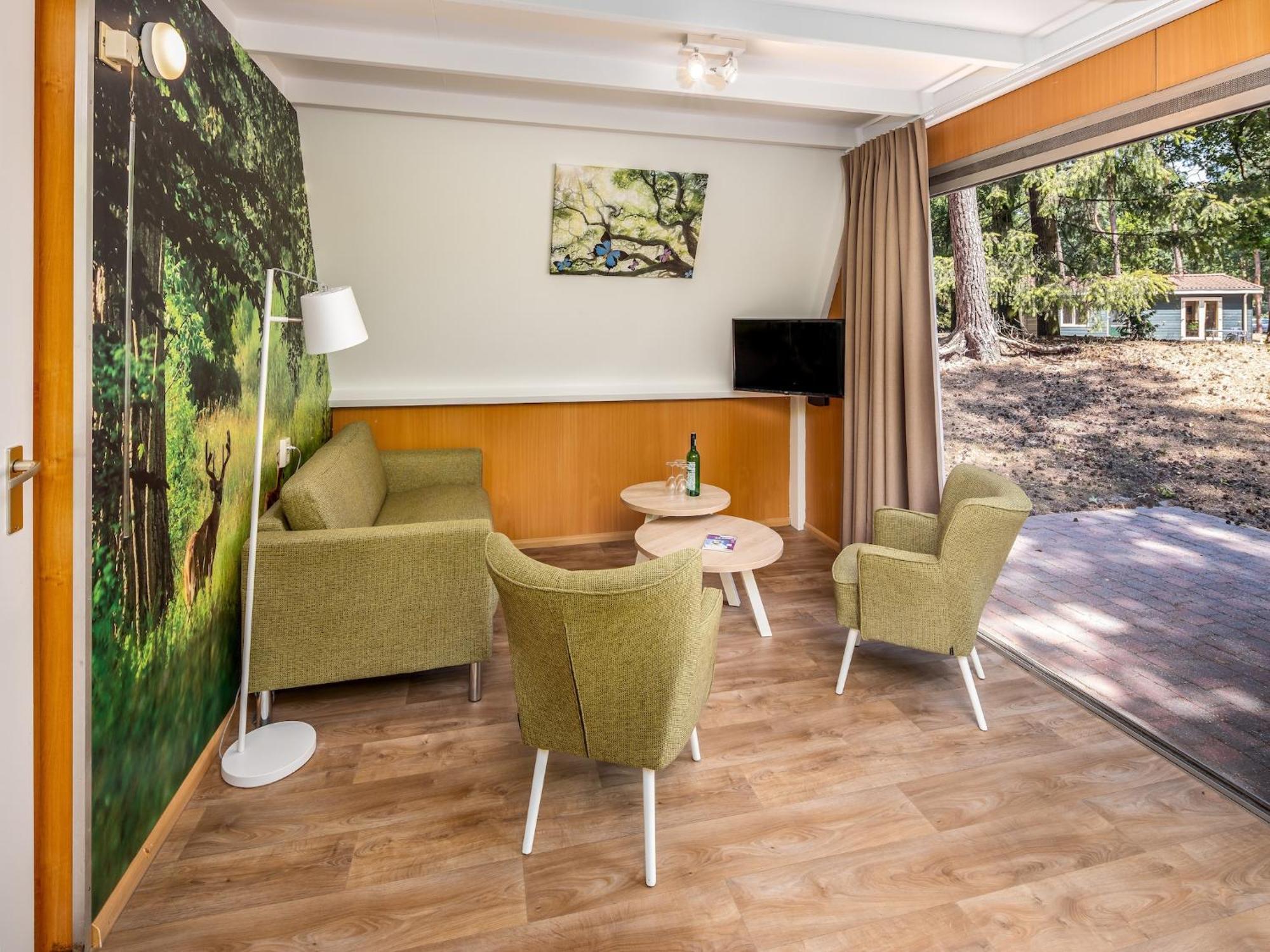 Restyled Bungalow With Dishwasher, In Natural Surroundings Миерло Екстериор снимка